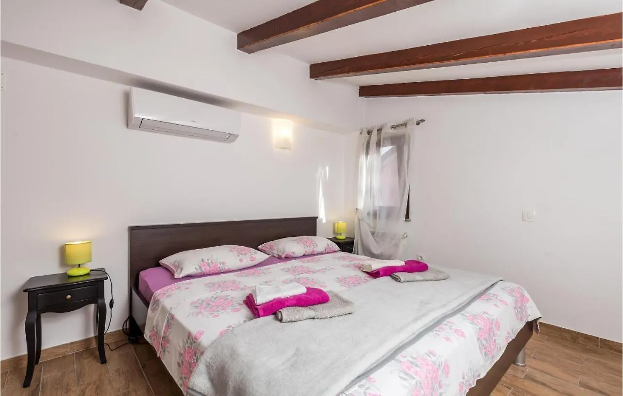 Gorgeous Apartment In Rijeka With Kitchen