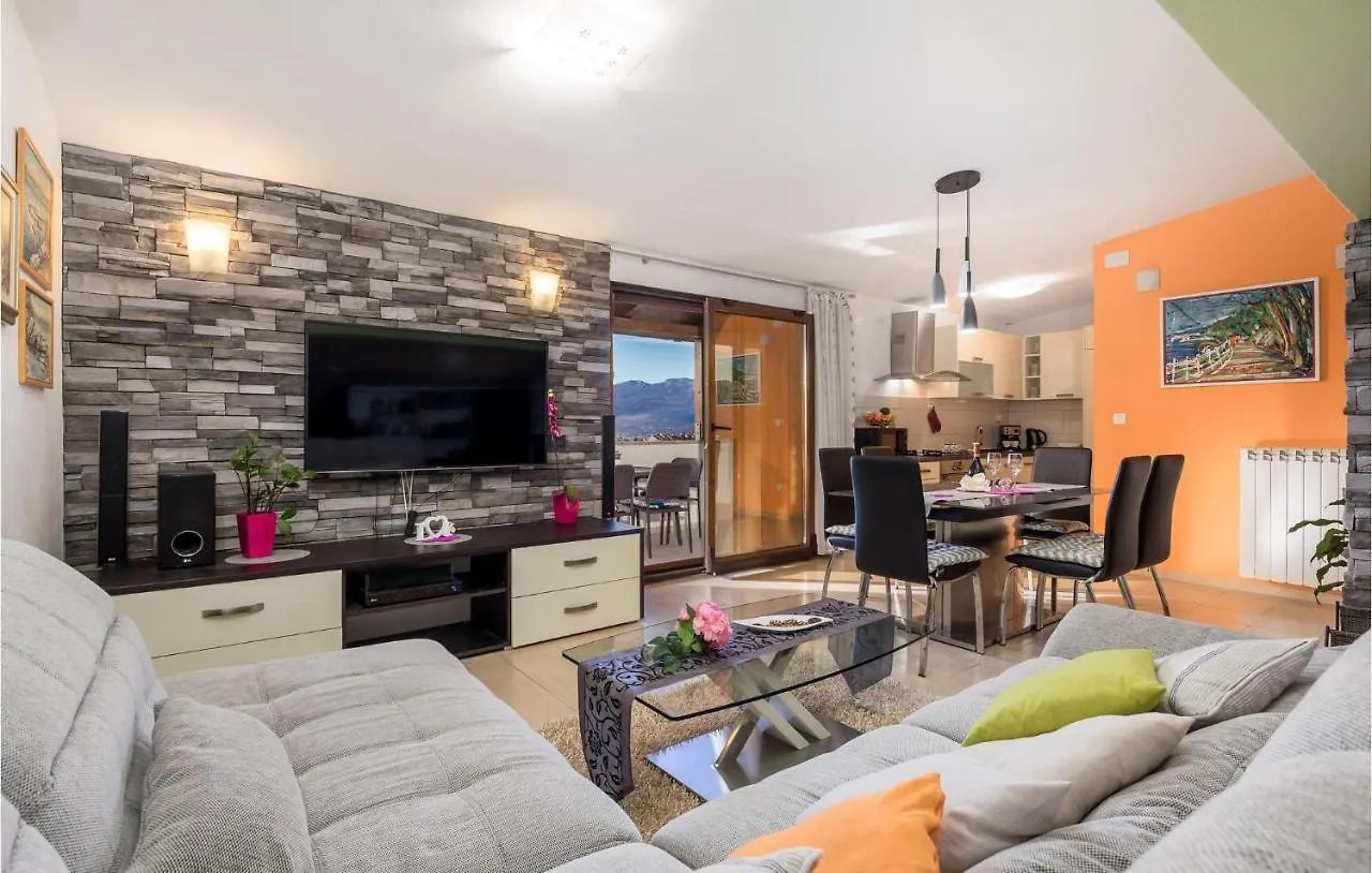 Gorgeous Apartment In Rijeka With Kitchen
