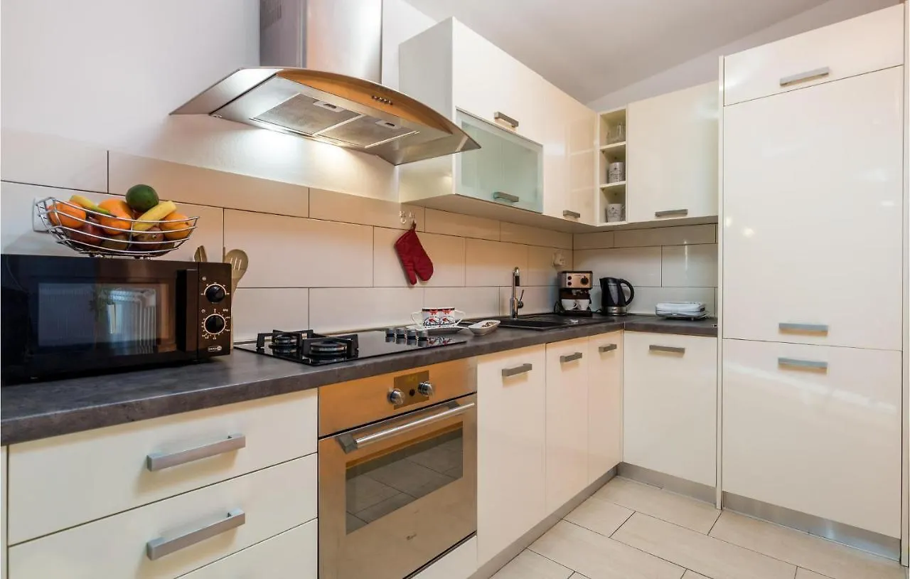 Gorgeous Apartment In Rijeka With Kitchen