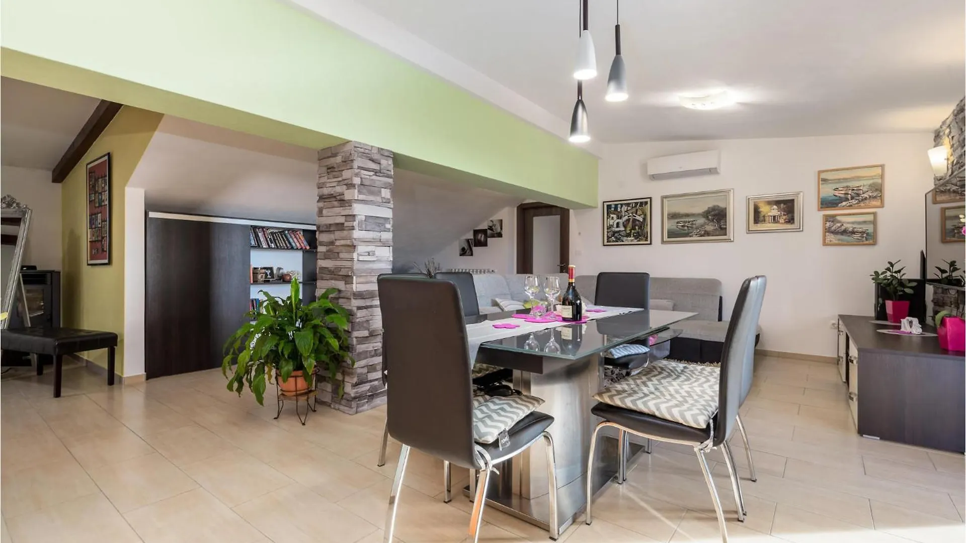 Gorgeous Apartment In Rijeka With Kitchen